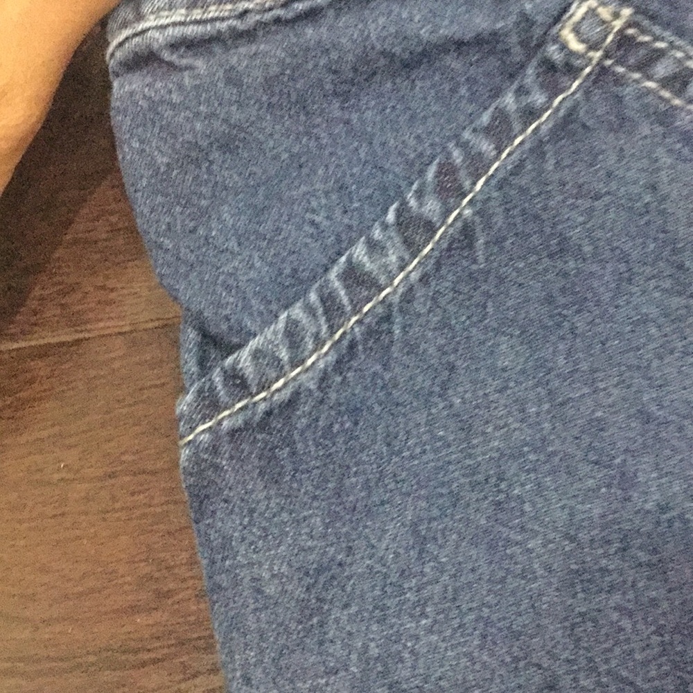 Shorts - Picture 3 of 6
